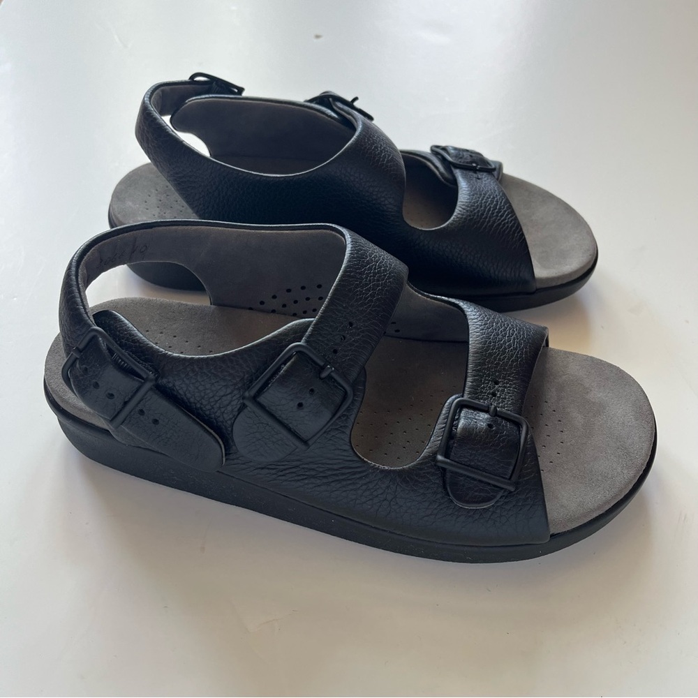 SAS Relaxed Heel Strap Sandals, Women’s, Black - excellent - adjustable straps